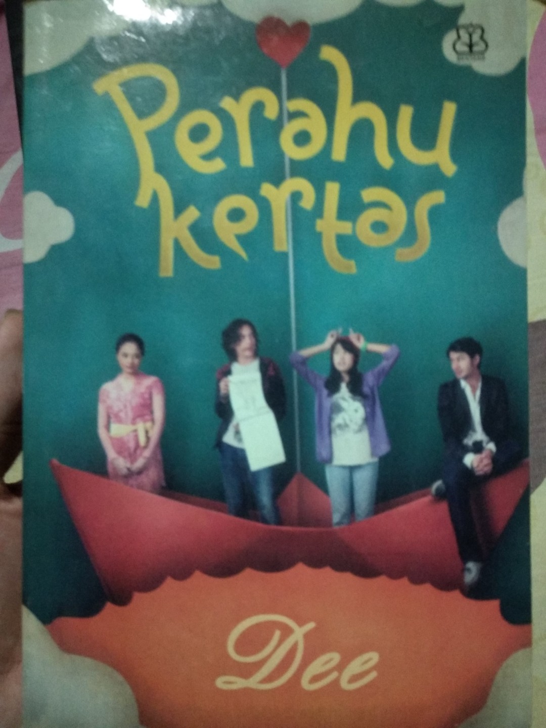 Orientasi Dari Novel Perahu Kertas