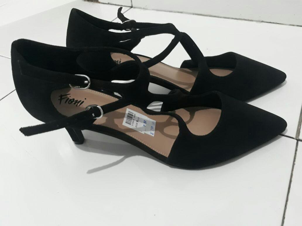 Payless Shoes by Fioni heels BIG SIZE Fesyen Wanita Sepatu di