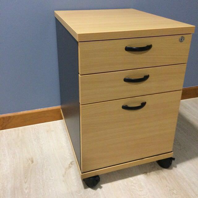Pedestal Lockable Drawers With Front Wheels Furniture Pedestal Lockable Drawers With Front