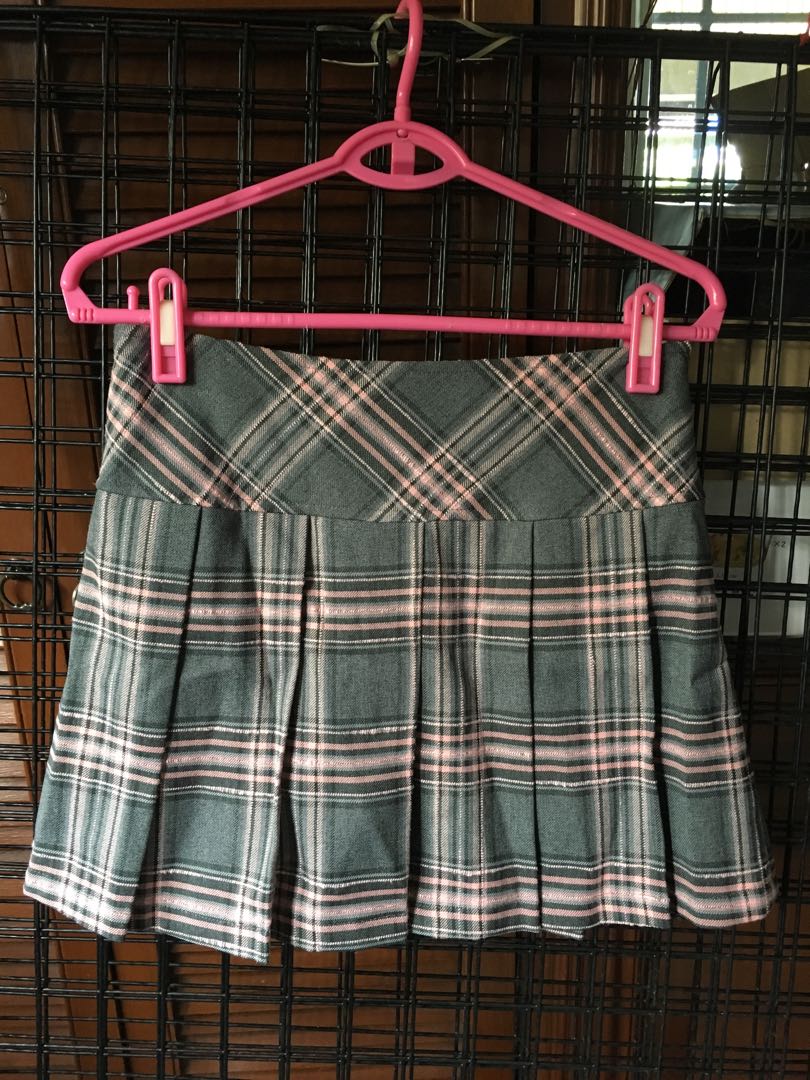 Pleated grey and pink plaid skirt