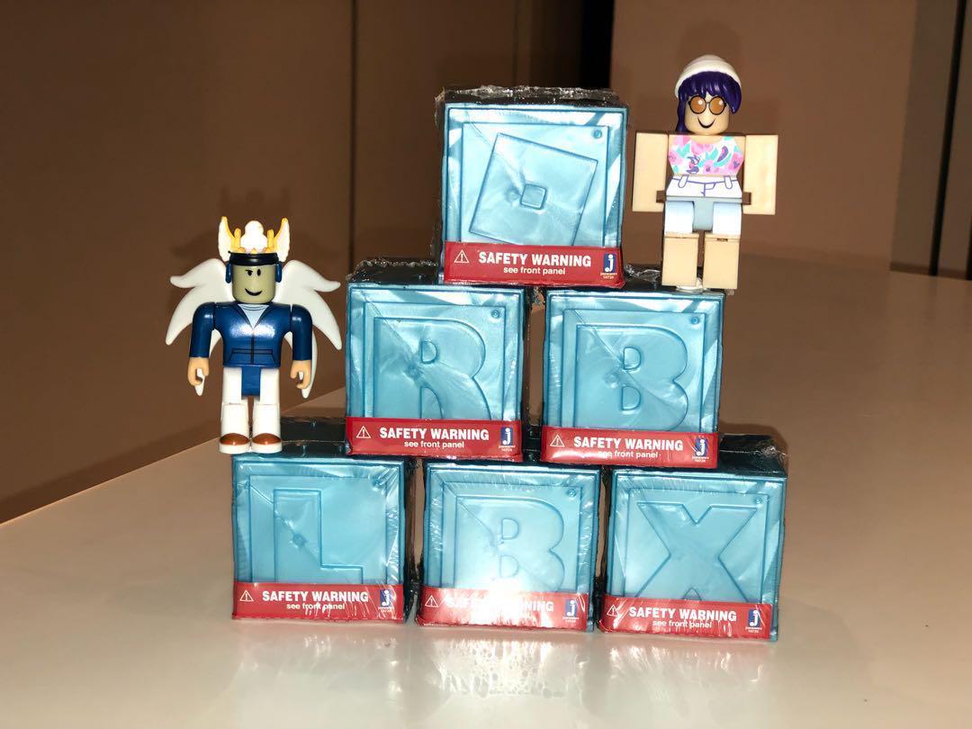 Roblox Series 3 Mystery Pack Toys Games Bricks Figurines On - roblox series 7