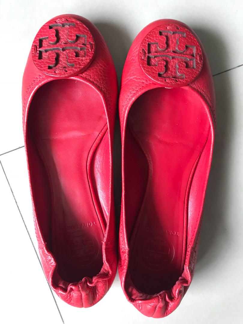 Tory Burch Reva Flats Red Tumbled Leather , Women's Fashion, Footwear,  Flats & Sandals on Carousell