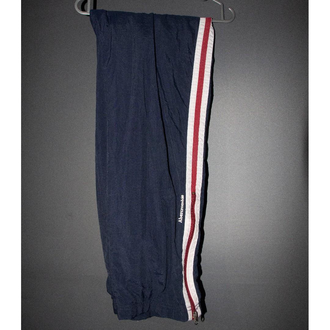 a&f mens track pants