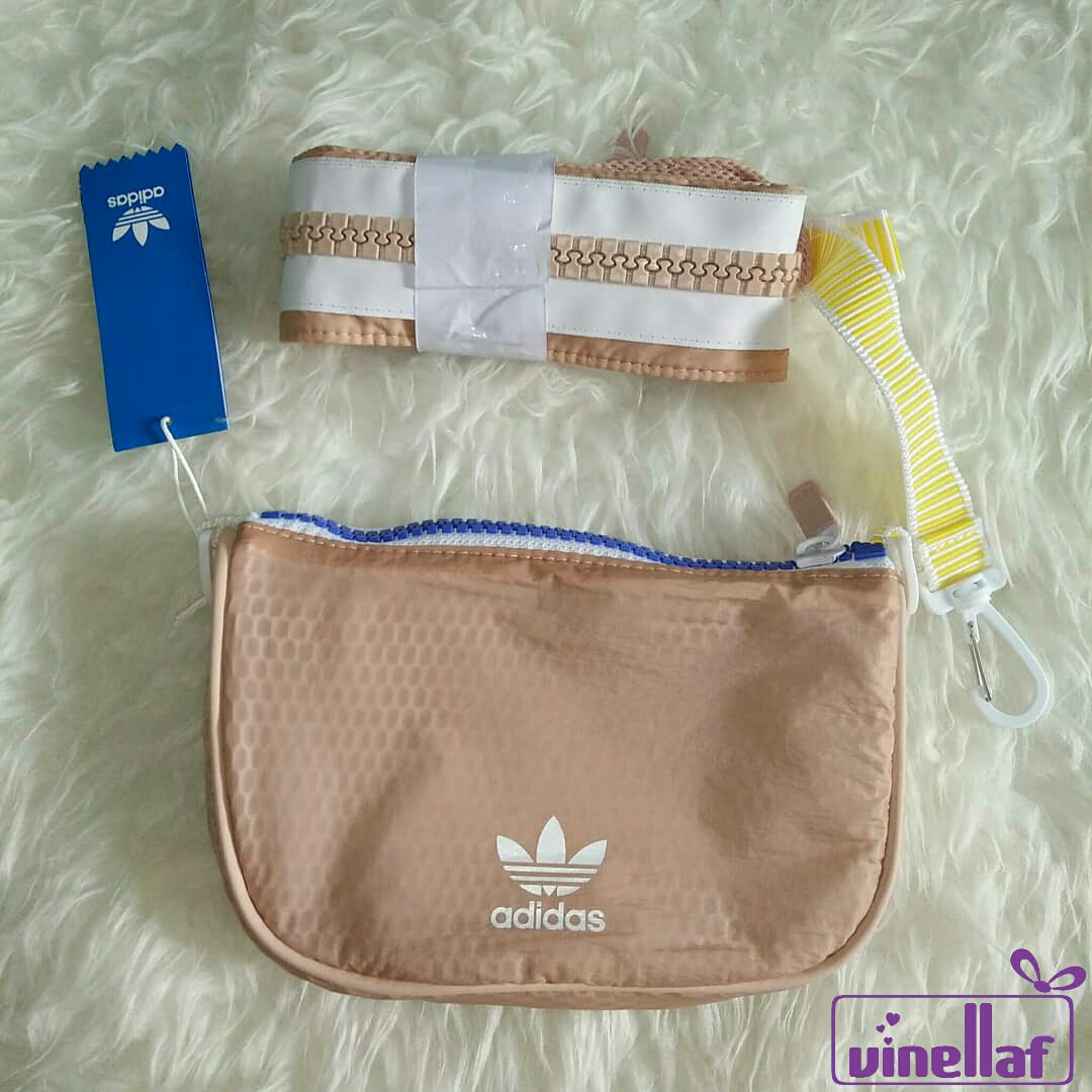 Adidas Pouch Bag / Adidas Sling Bag Original, Fesyen Wanita, Tas