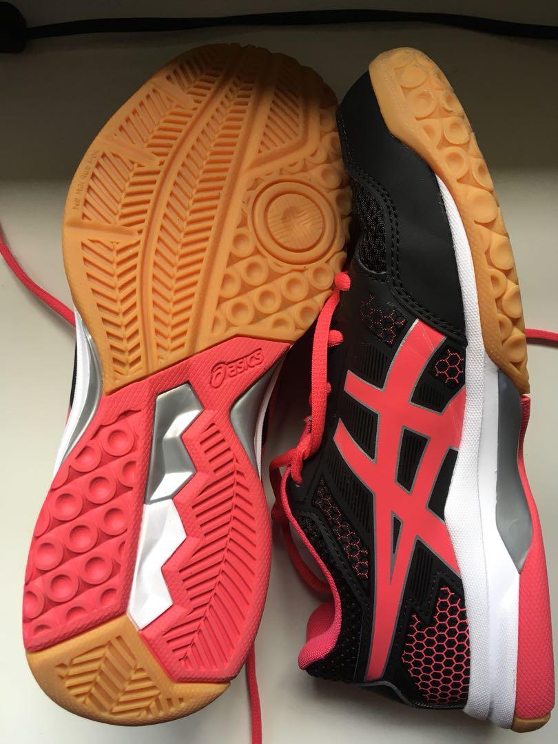 ASICS Squash court shoes, Women's Fashion, Footwear, Sneakers on Carousell