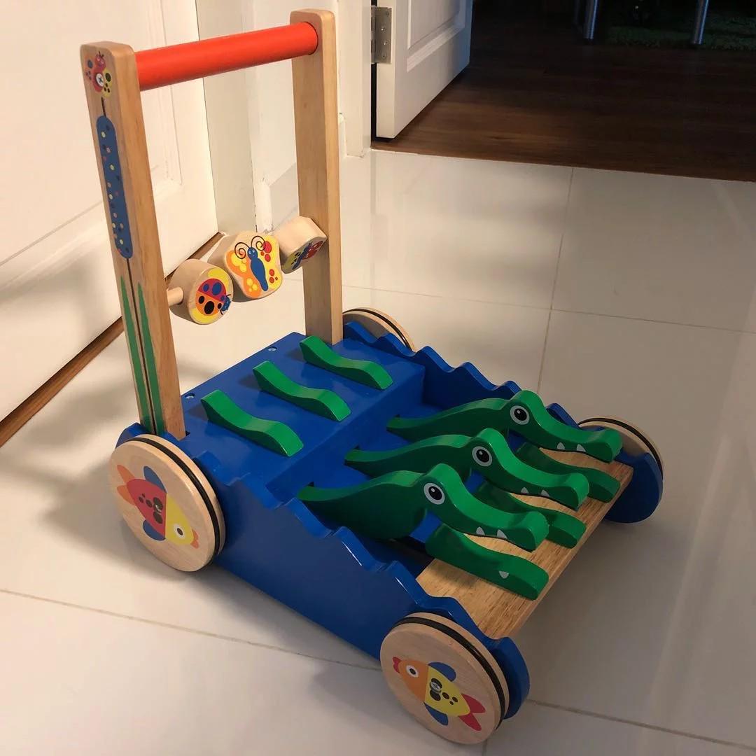 melissa & doug chomp & clack alligator push toy