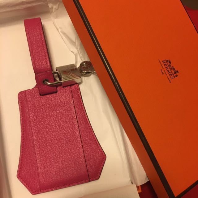 Hermes luggage tag Clearance