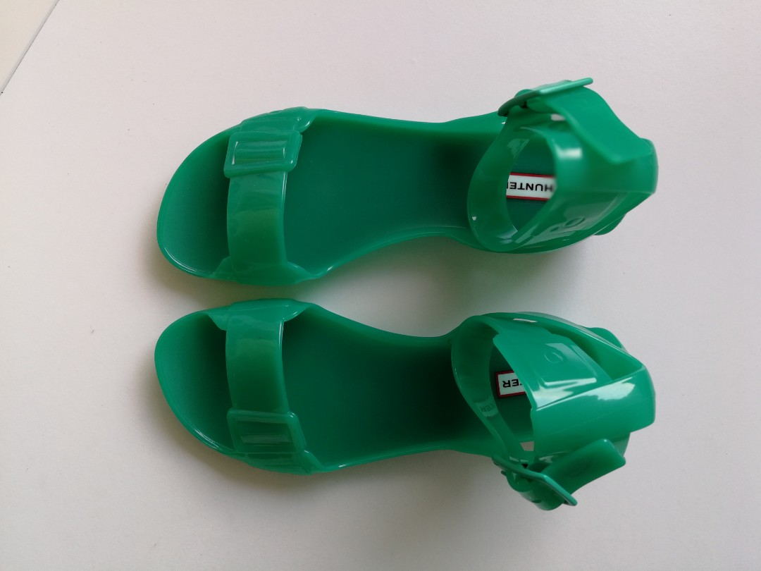 hunter jelly sandals