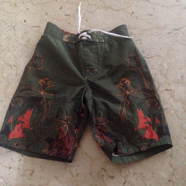 Old Navy Boy Board shorts/water Proof 