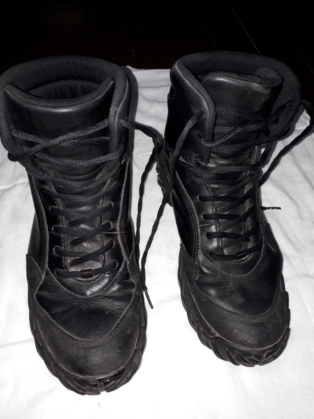 oakley law enforcement boots