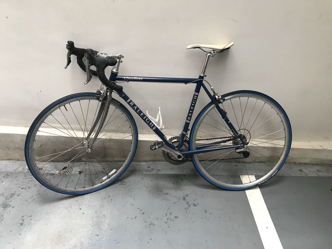 Raleigh (CRN Carlton-A) road bike