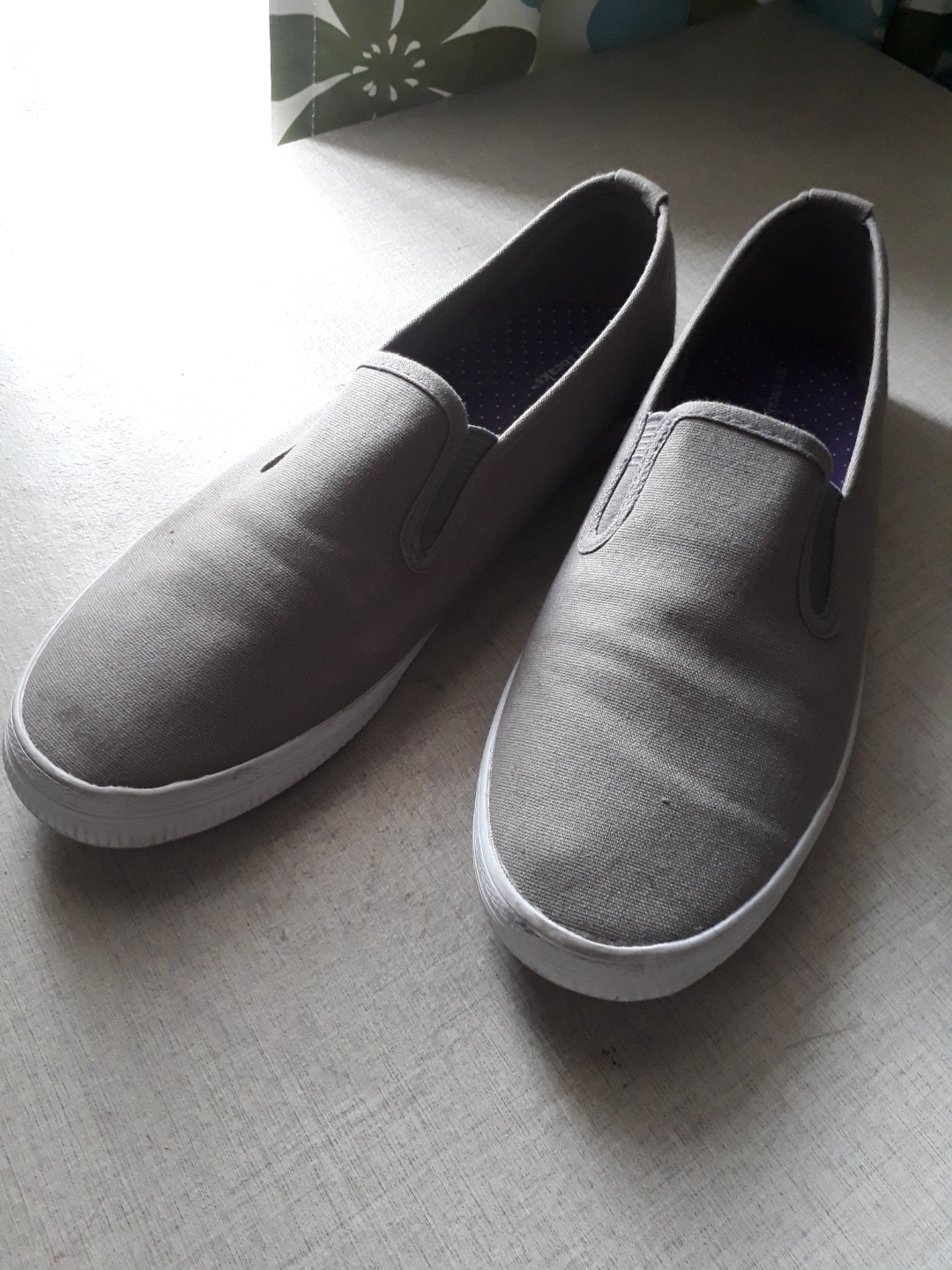 Slip on shoes payless