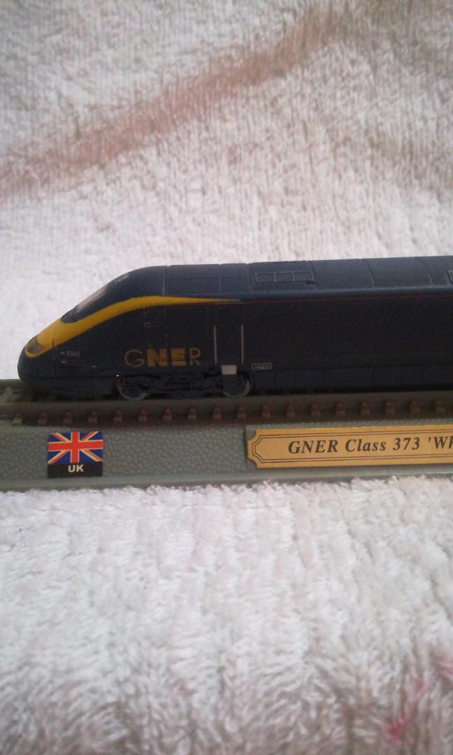 1:160 scale GNER Class 373 "White Rose" high-speed train UK 1993 