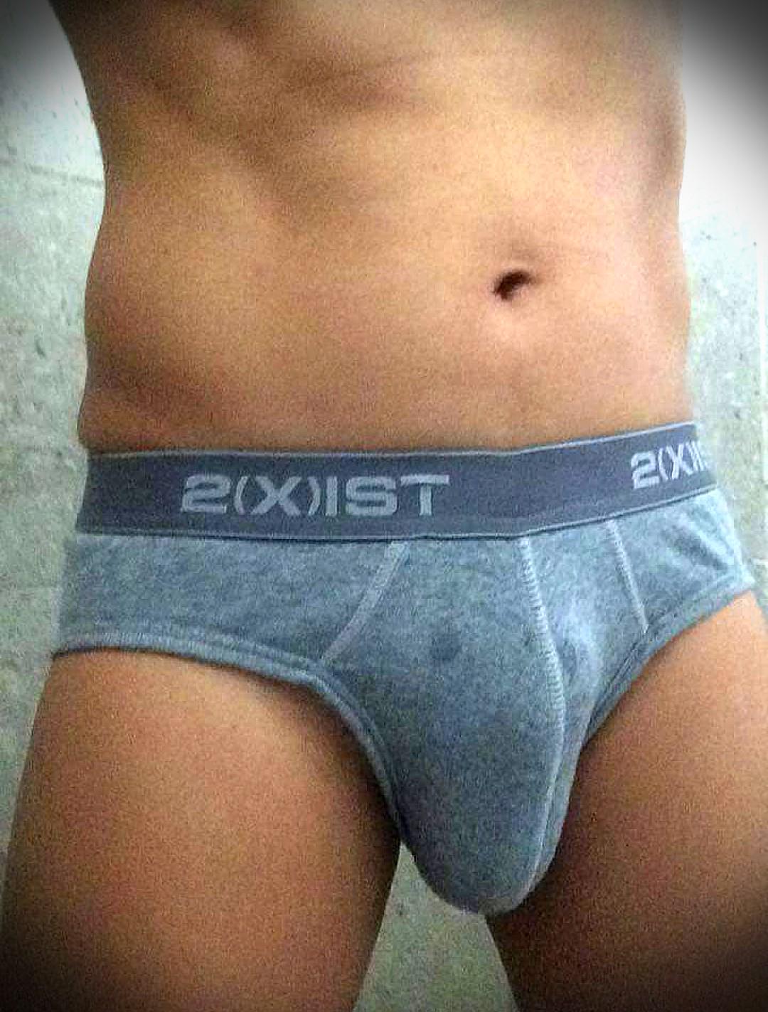 2(X)IST Briefs underwear, Men's Fashion, Bottoms, New Underwear on