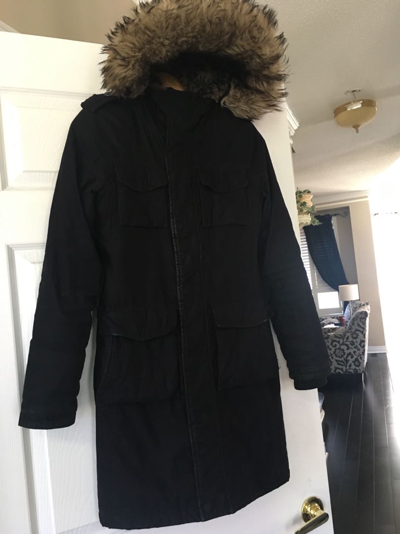 aritzia blackcomb parka Women s Fashion Clothes on Carousell