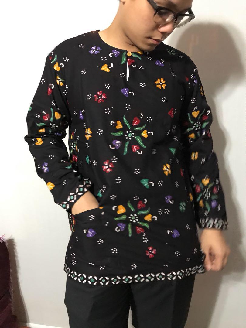 Batik Baju Kurung Teluk Belanga Men S Fashion Clothes Tops On Carousell