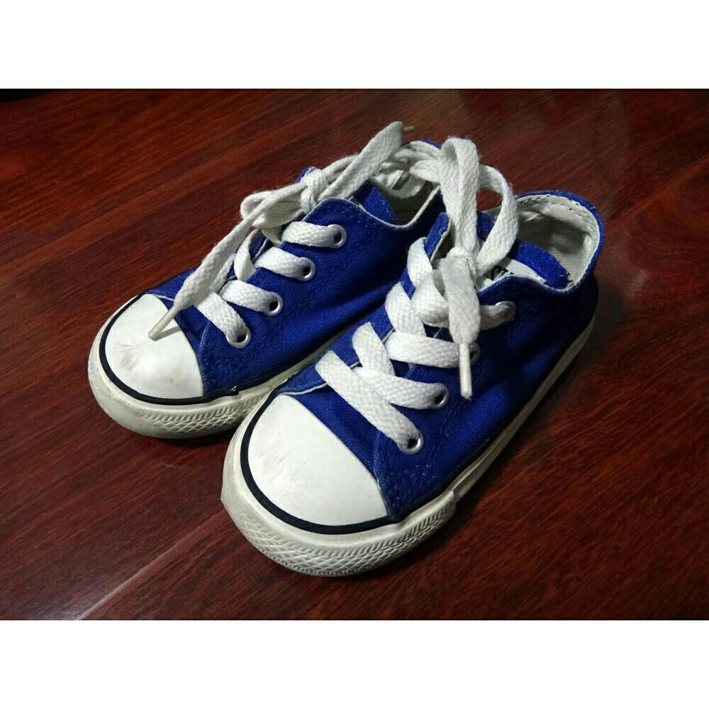 chuck's baby shoes