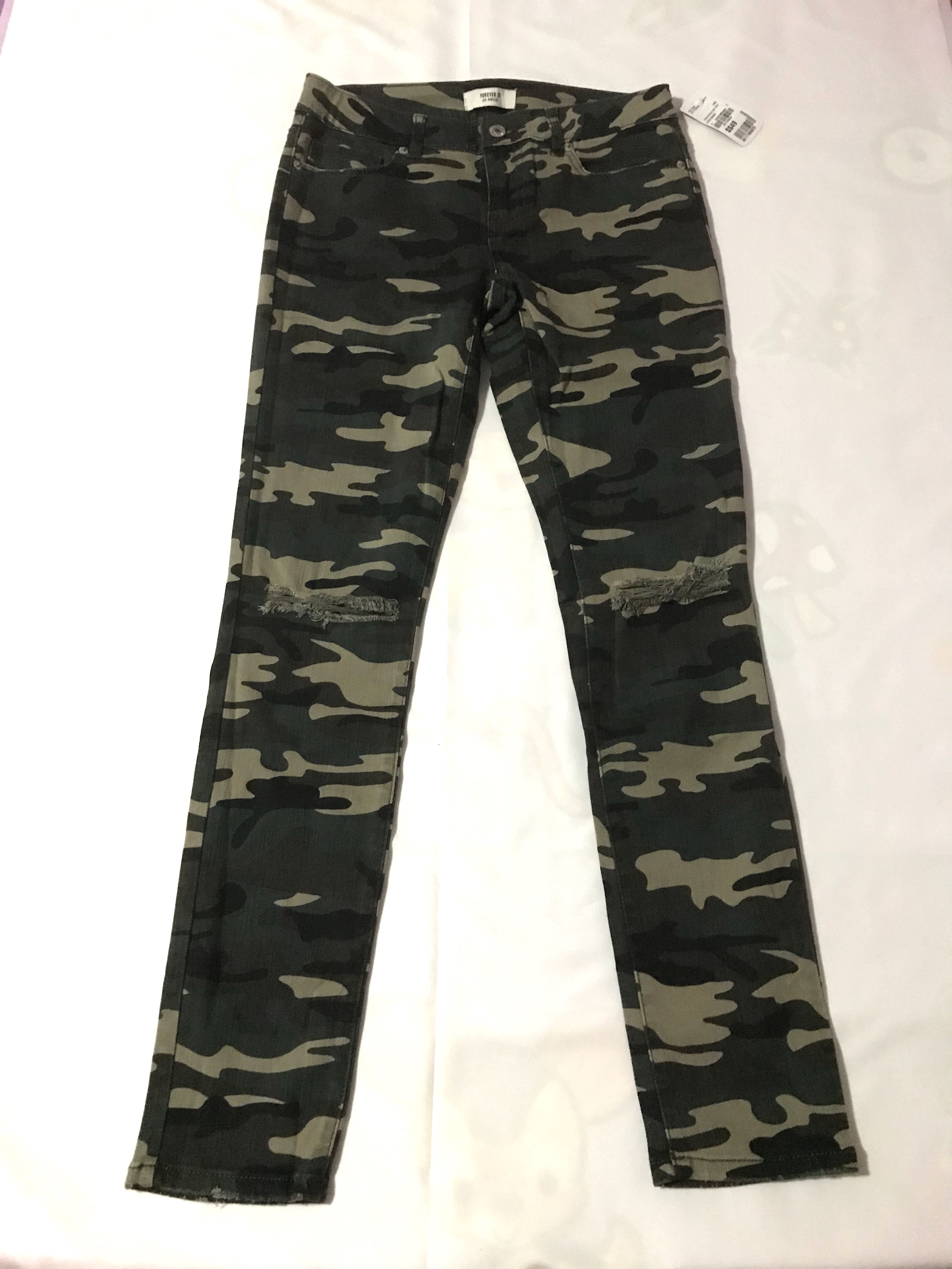 camo pants forever 21