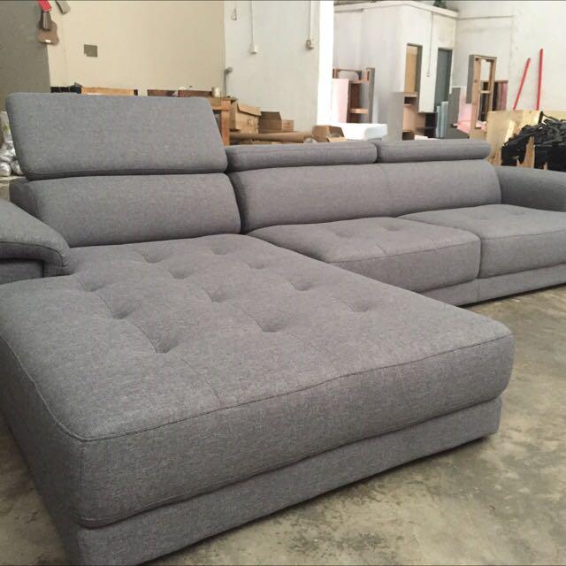 L Shape sofa (Category: Sofas) located in Nilai. Submitted by samtan8826 (Listing ID 176587934, Image 1). Description: No GST Direct Factory Model: L Shape M603 Material: faux leather , anti scracth, easy to clean Compenents:2s + L Includes: warranty 5 years , Free Color options .