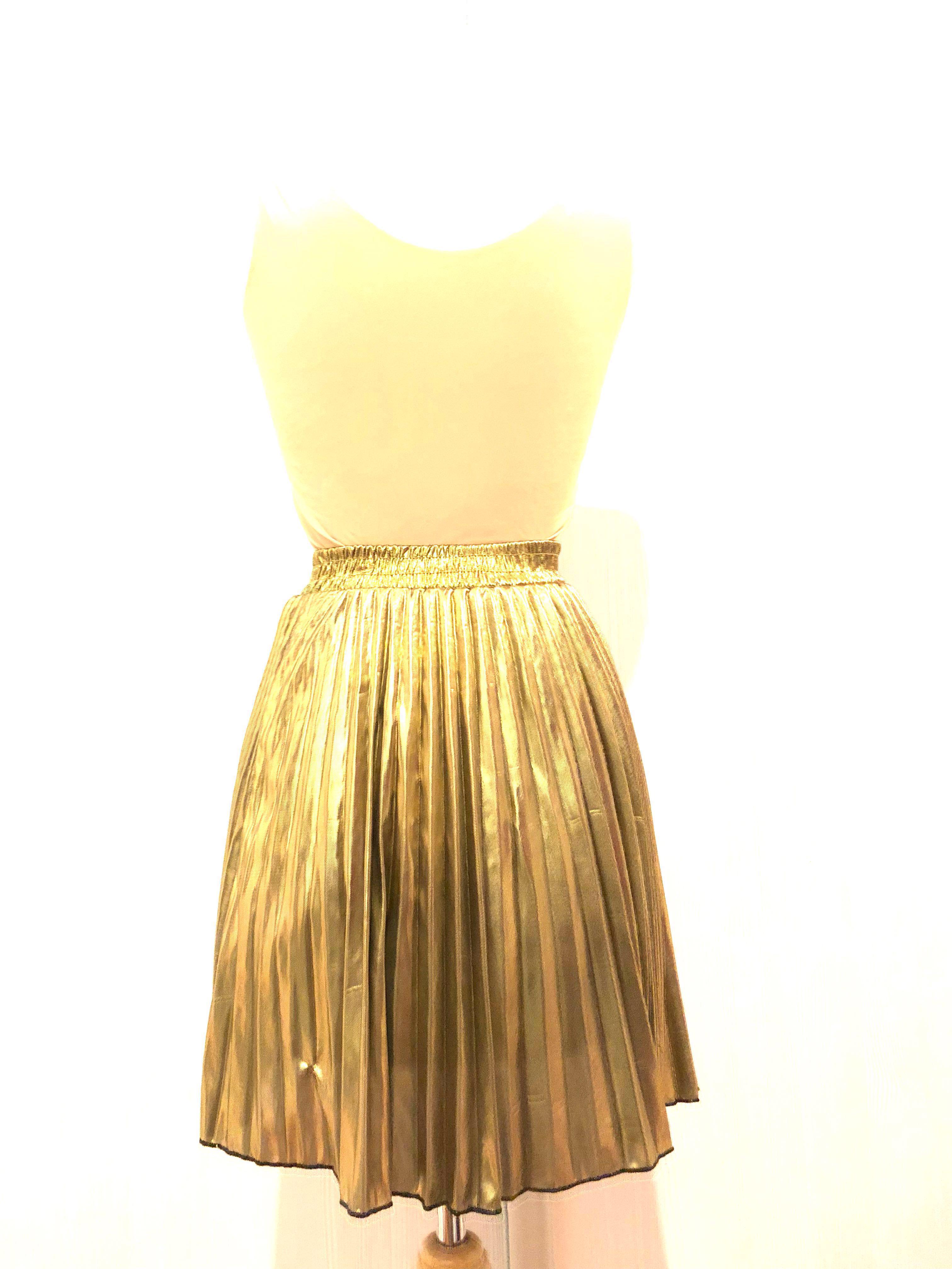 Metallic pleated short skirt Women s Fashion Bottoms Skirts on