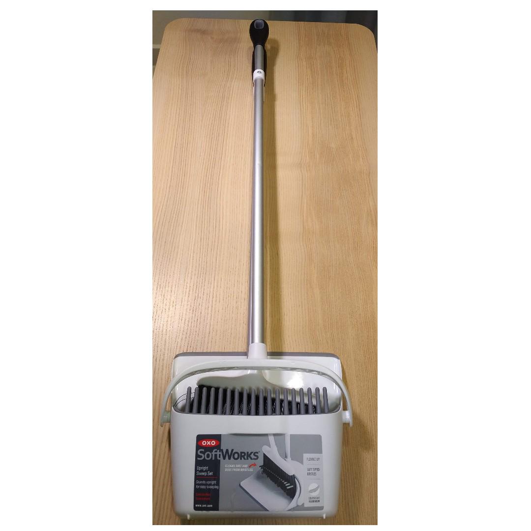 OXO Small Upright Sweep (Broom & Dustpan) Set, New, Grey, Furniture