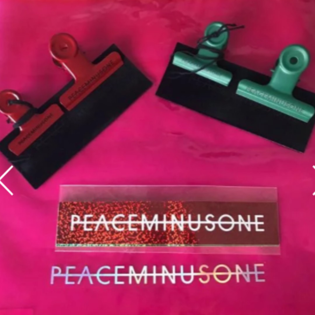Peaceminusone PMO Clip Set 1, Luxury, Apparel on Carousell