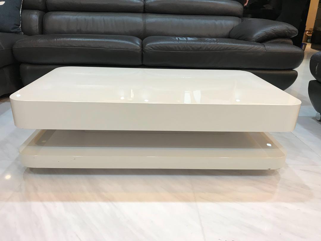 Low Rise Coffee Table / Theo Coffee Table Graham Green / H., the base has 15 in.