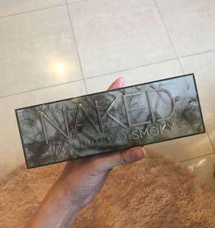 URBAN DECAY NEKAD SMOKY EYESHADOW