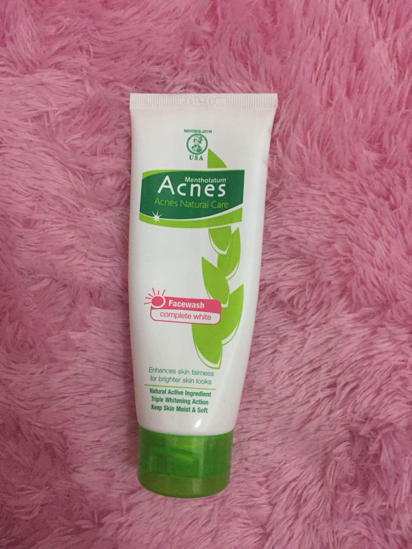 Acne Facial Wash Kesehatan Kecantikan Kulit Sabun Tubuh Di Carousell