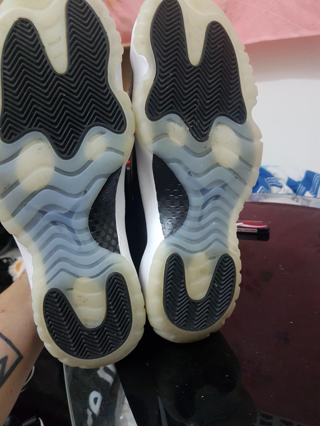 Air jordan 11 low us 11.5 Men s Fashion Footwear Sneakers on