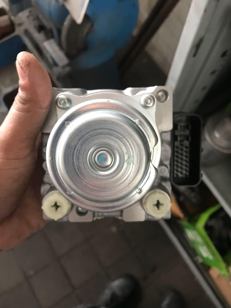 car VEZEL ABS pump Brake system Part Number T7JH1 Braking System