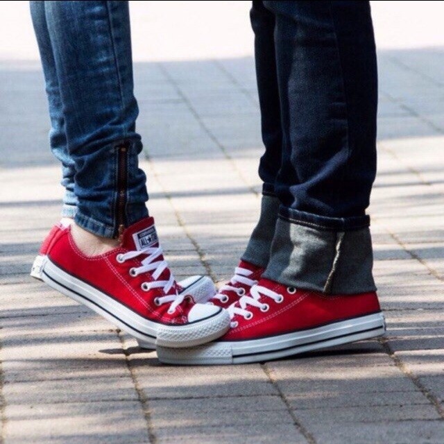 converse couple shoes