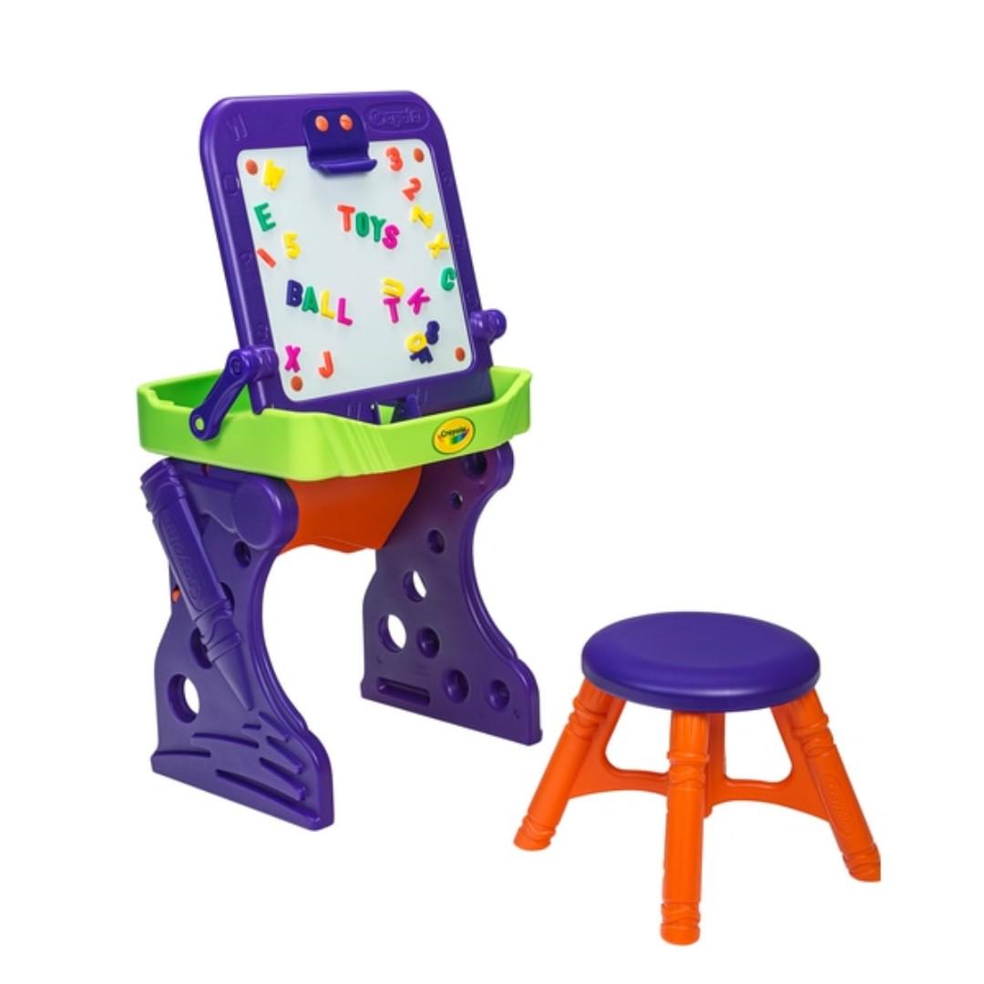 crayola art table and stool