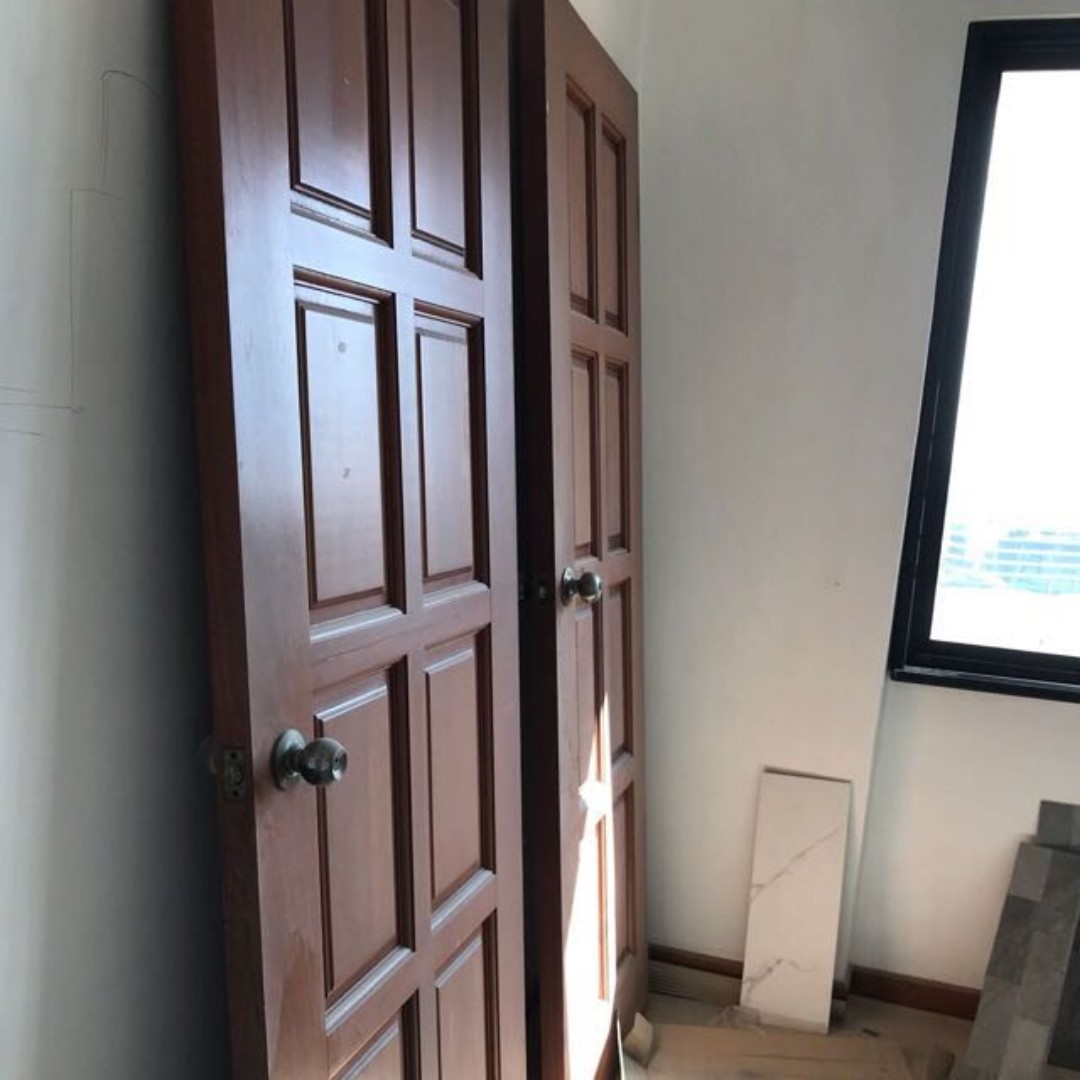Door Varnish Painting House Services Everything Else On Carousell
