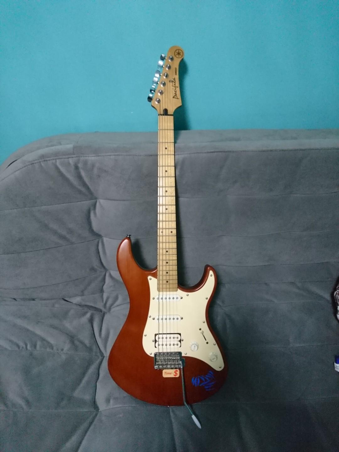 Yamaha store pacifica 112m