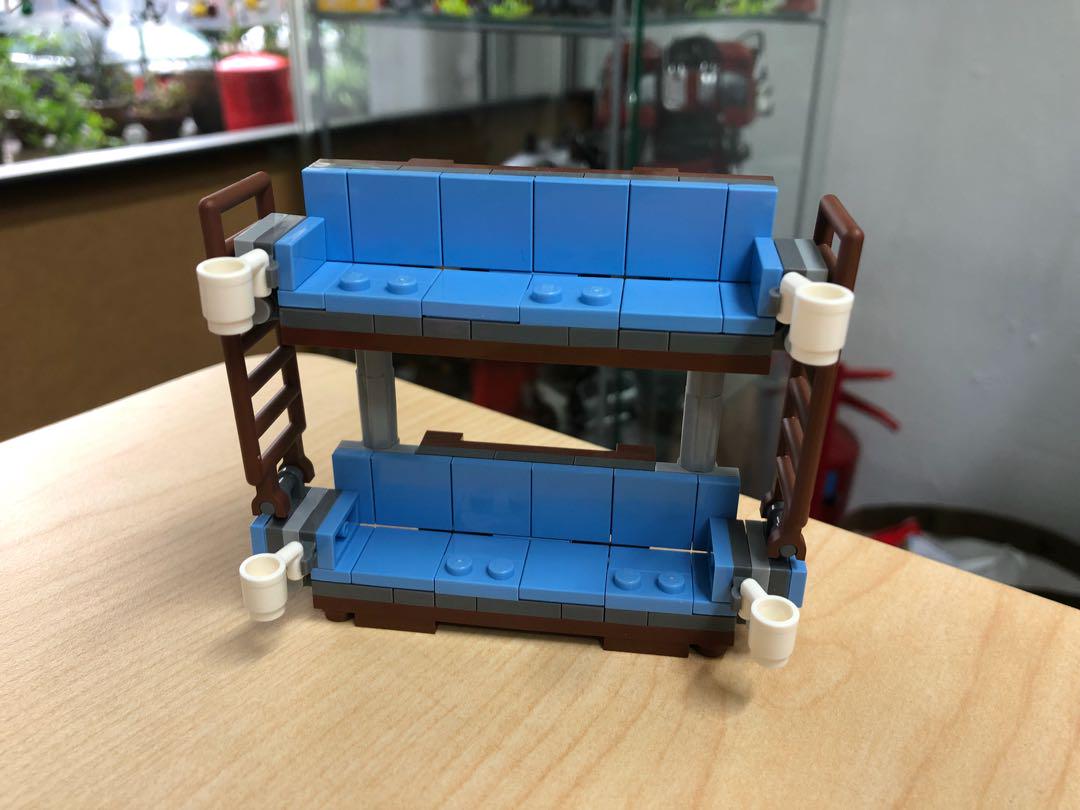 Lego Emmet S Double Decker Couch Toys Games Bricks Figurines