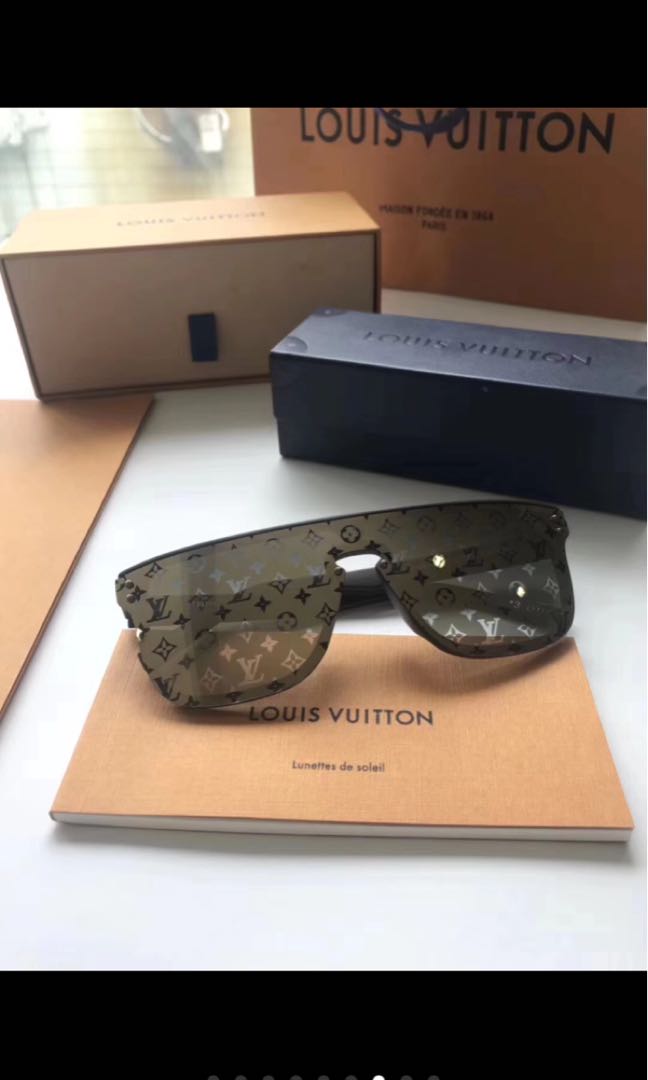LV sunglasses, Men's Fashion, Watches & Accessories, Sunglasses