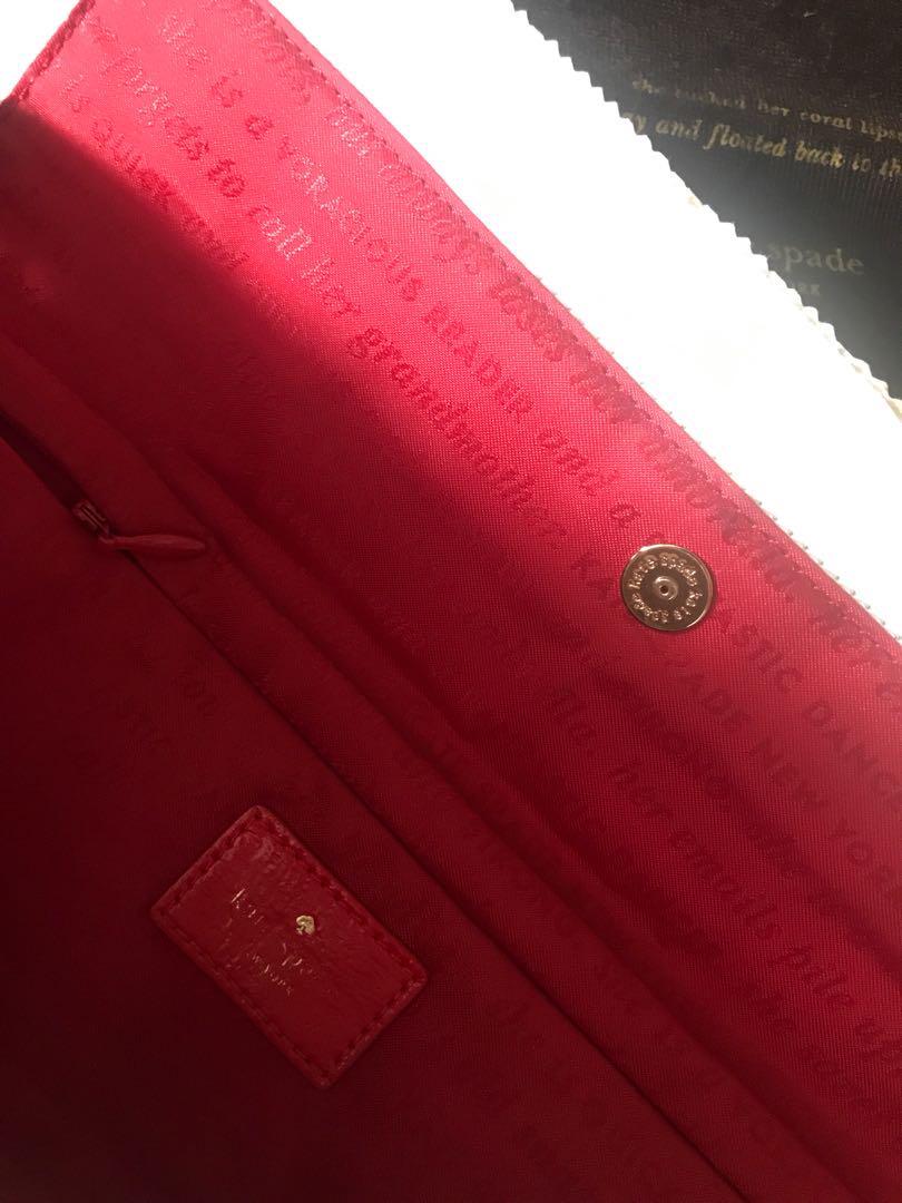 New York Journal Kate Spade newspaper clutch, Women's Fashion, Bags & Wallets, Clutches on Carousell