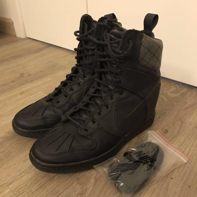 nike dunk sky high boot