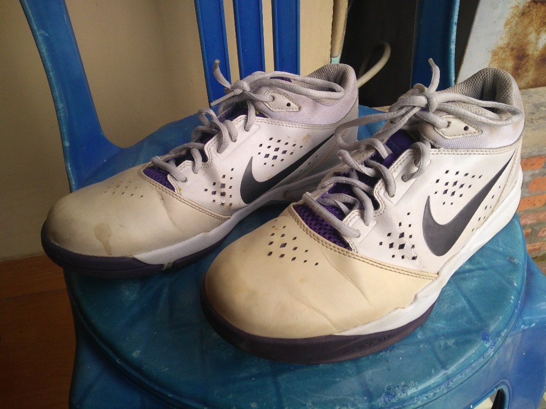 Nike Zoom Attero Basket Original size 42 Fesyen Pria Sepatu di Carousell