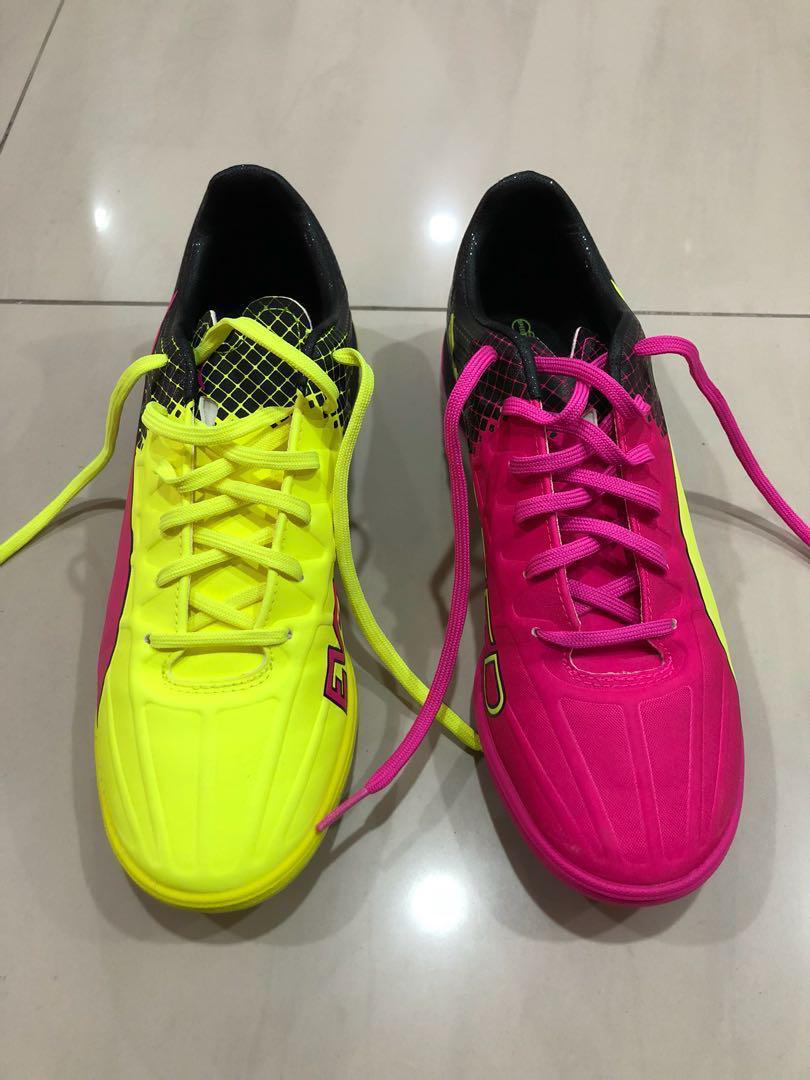 Puma Futsal Shoes Men s Fashion Activewear on Carousell