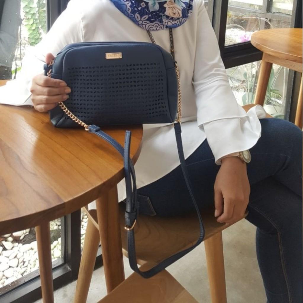 Royal navy small handbag sales