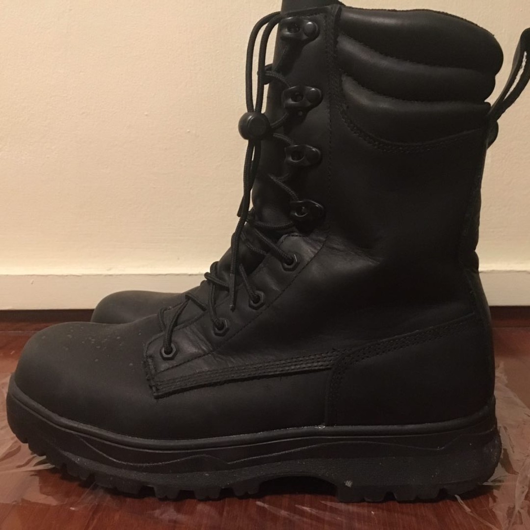 SCDF USAR Boots US10.5, Men's Fashion, Footwear, Boots on Carousell