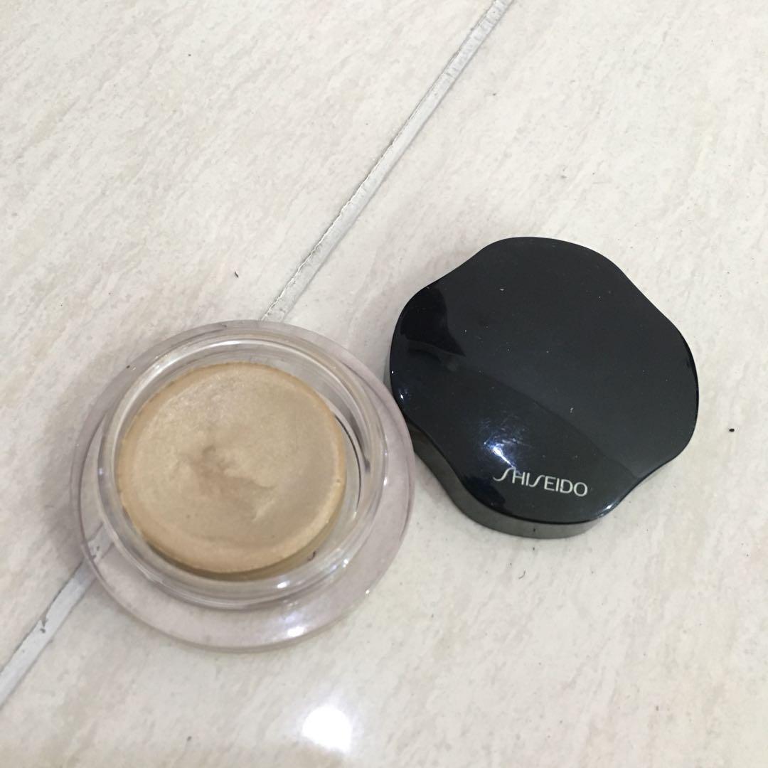 Shiseido Shimmering Cream Eye Color Ombre Creme Satinee Be 217 Makeup Wanita Eyeshadow Wanita Kesehatan Kecantikan Rias Wajah Di Carousell