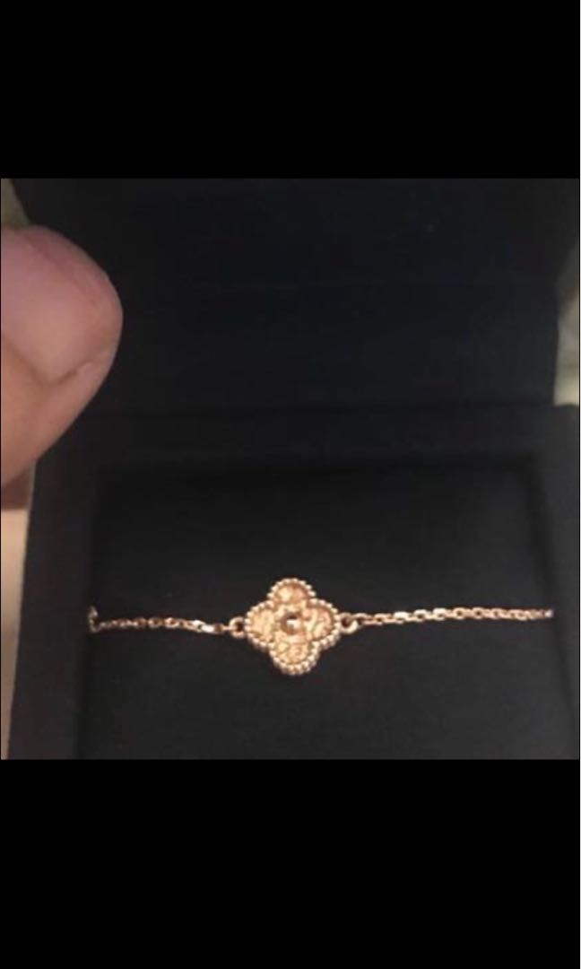 Sweet alhambra bracelet store rose gold