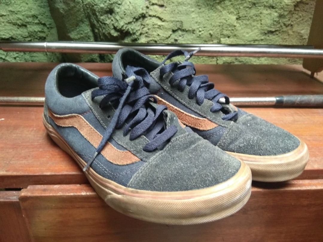 Vans Old Skool Navy Gum Sole Fesyen Pria Sepatu Di Carousell