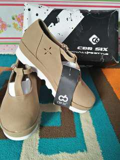 Sepatu CBR SIX