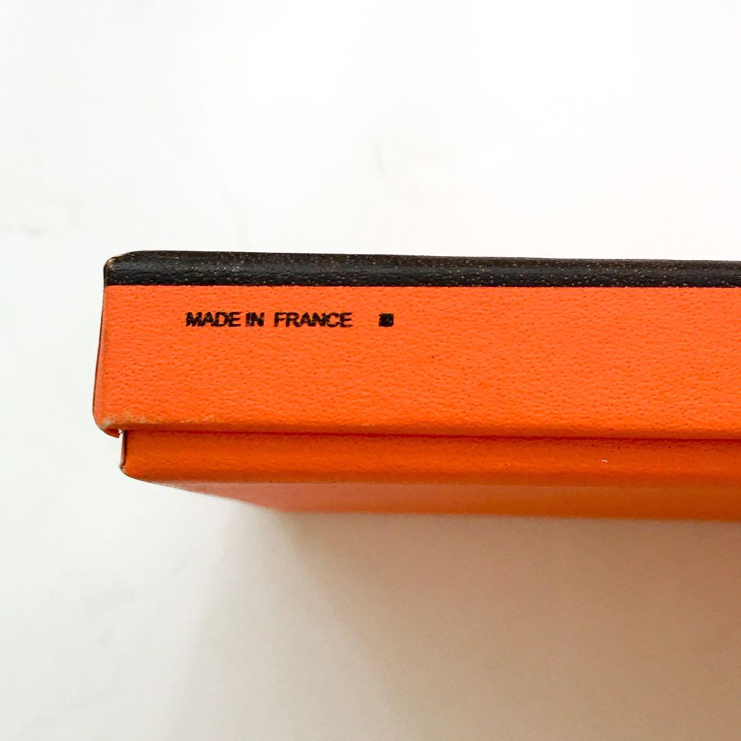 Very Rare Auth Hermes Paris Faubourg Saint Honore Fsh Empty Box Tie Box Luxury Accessories Others On Carousell Home of the famous birkin bag, the hermes flagship offers the widest selection on the planet. very rare auth hermes paris faubourg saint honore fsh empty box tie box