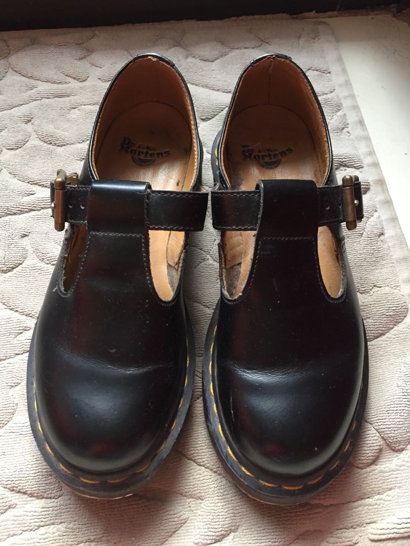 Dr. Martens original, Fesyen Wanita, Sepatu di Carousell
