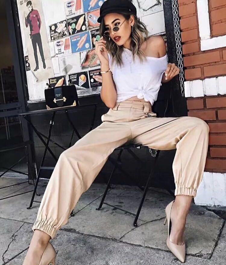 I.AM.GIA Cobain cargo pants in tan/beige, Women's Fashion, Bottoms, Other  Bottoms on Carousell